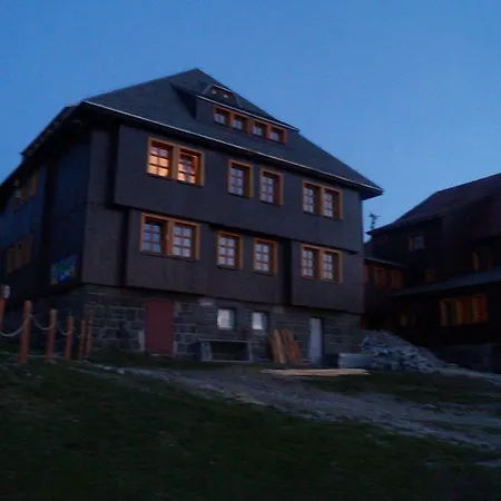 Hostel Schronisko Pttk Hala Szrenicka