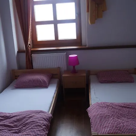 Schronisko Pttk Hala Szrenicka Hostel *