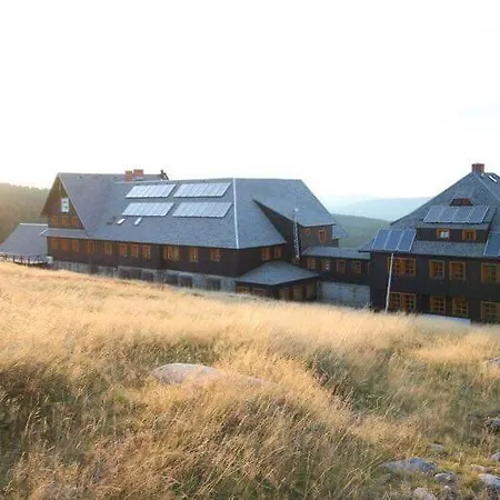 Schronisko Pttk Hala Szrenicka Hostel Szklarska Poreba