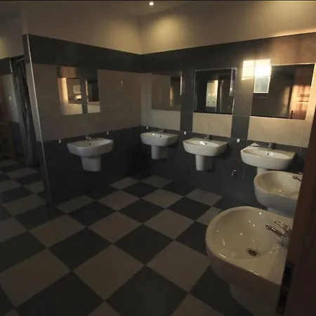 Schronisko Pttk Hala Szrenicka Hostel Szklarska Poręba