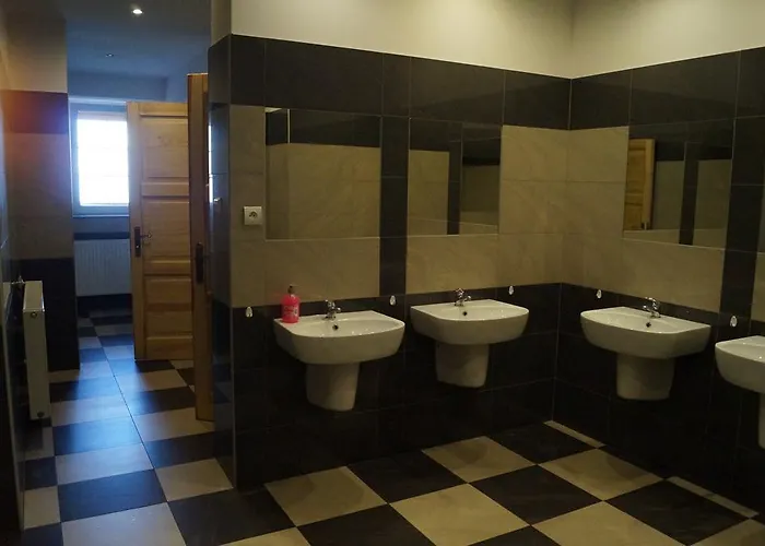 Schronisko Pttk Hala Szrenicka * Szklarska Poreba