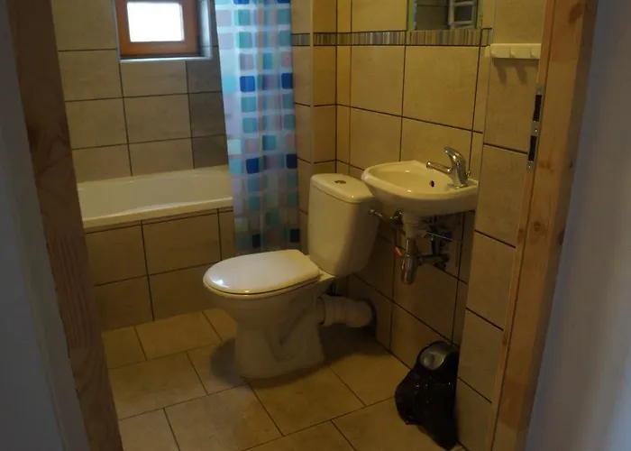 Schronisko Pttk Hala Szrenicka Hostel Szklarska Poreba